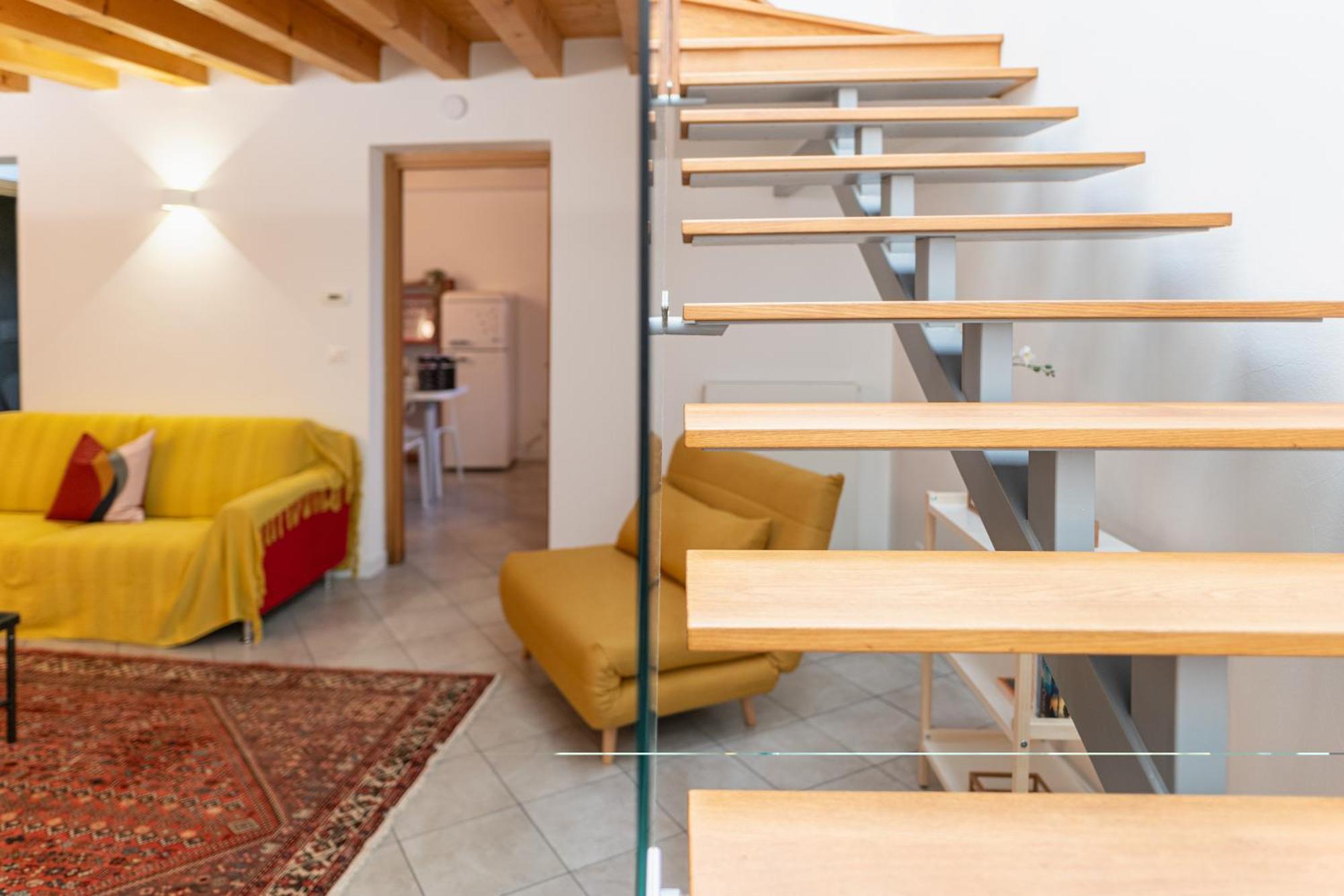 Nest Living Sunset 42 Apartment Udine Bagian luar foto